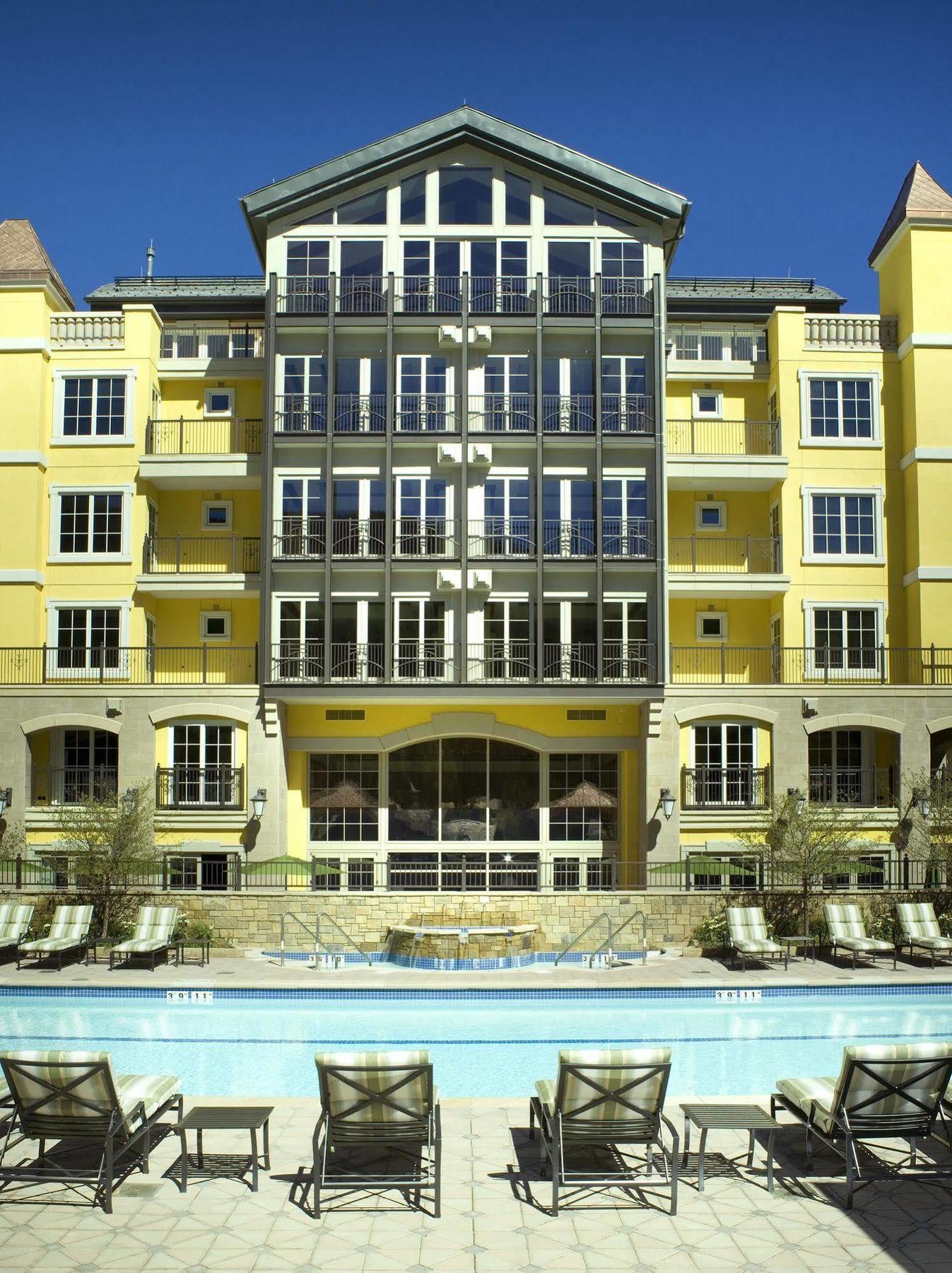 เลเจนดารี ลอดจิ้ง แอท เดอะ ริตซ์ คาร์ลตัน เรสซิเดนซ์ เวล Hotel ภายนอก รูปภาพ
